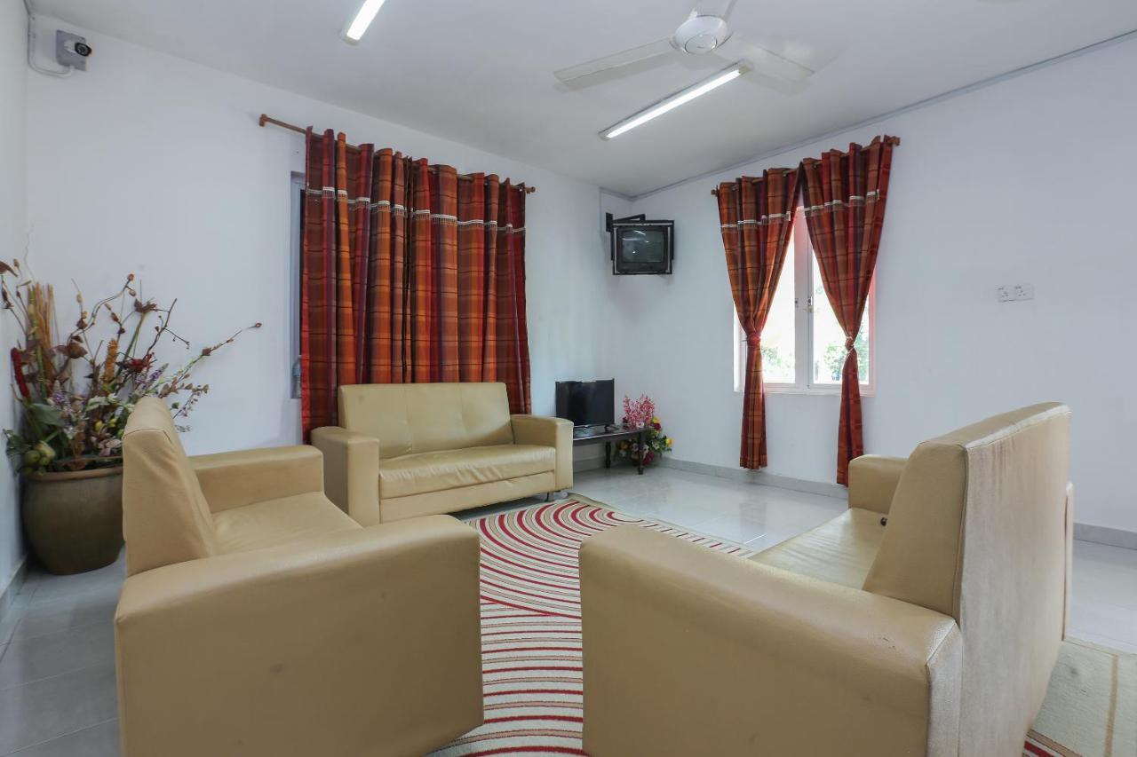 Oyo 8966 Dee Wana Resort 1 Pasir Puteh Kültér fotó